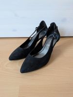 Elegante schwarze Wildleder Pumps von Marco Tozzi, Gr. 38