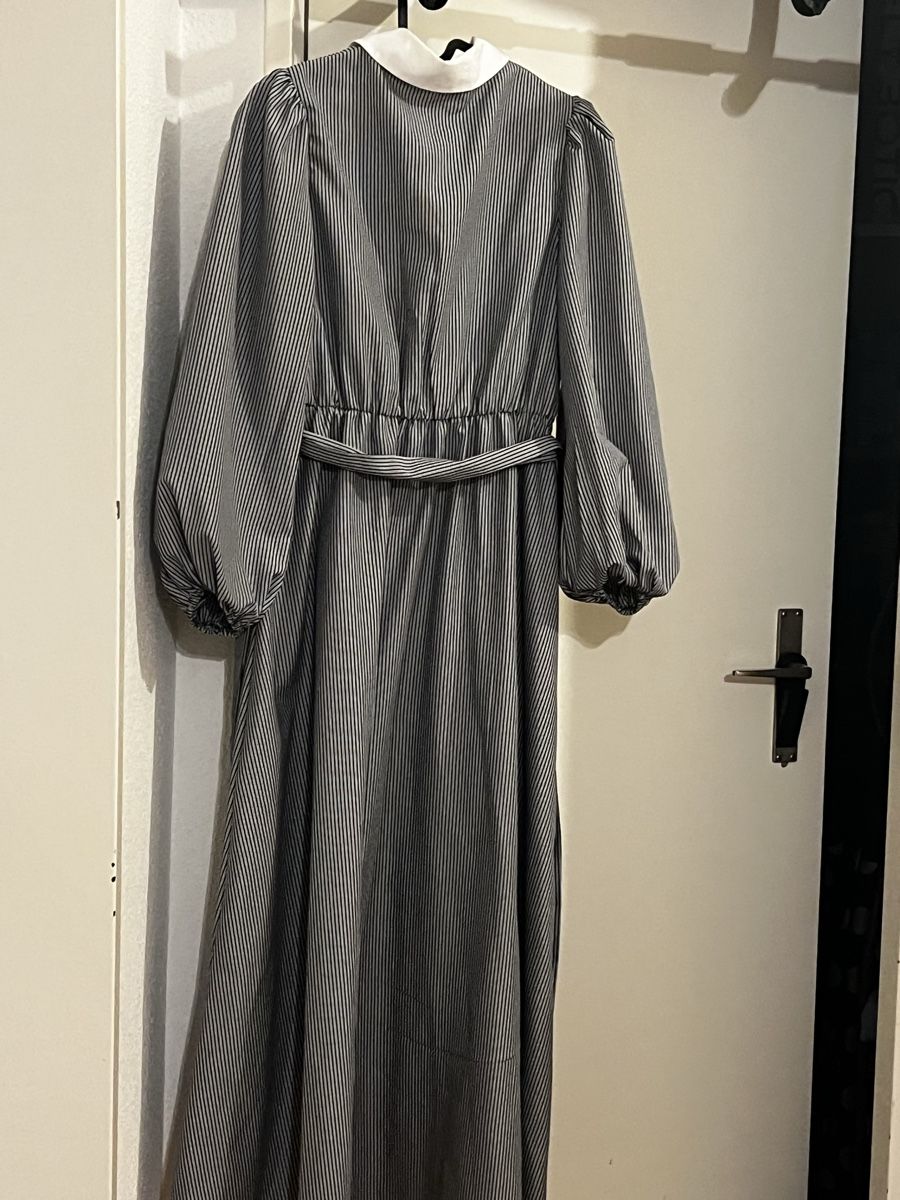 Vestiti: Kleid – Nuovo (secondo la descrizione) da Zürich venduto da sha_207 1