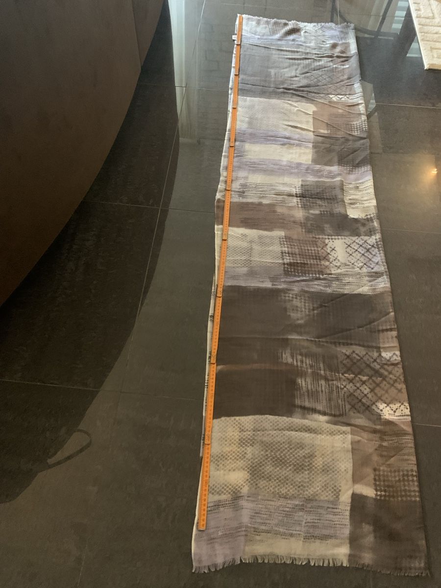 Foulards & écharpes: 19 Andreas 47 Schal – D'occasion à Bergdietikon par zor_856j 1