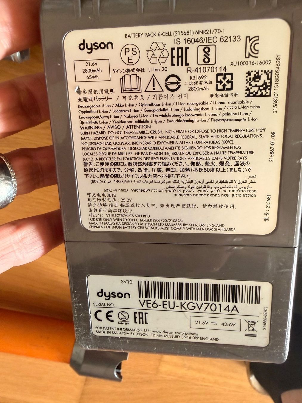 Dyson Aspirapolveri & Accessori: Staubsauger Dyson V8, gebraucht. – Usato da Ossingen venduto da kimpossibel 5