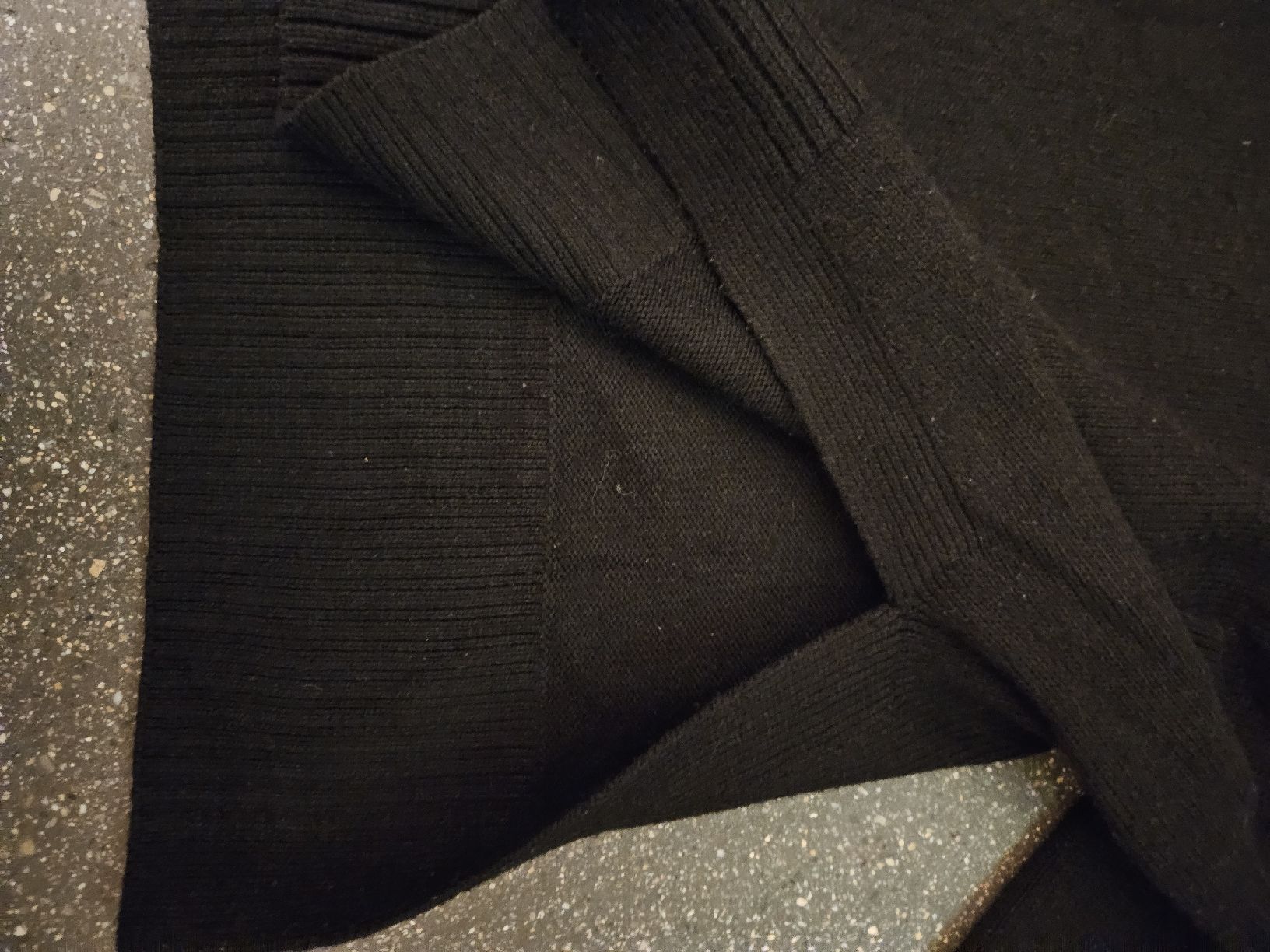 H&M Pulls & Sweat-shirts: H&M Rollkragenpullover schwarz Grösse S  – Neuf (Voir description) à Anwil par moosmat 6