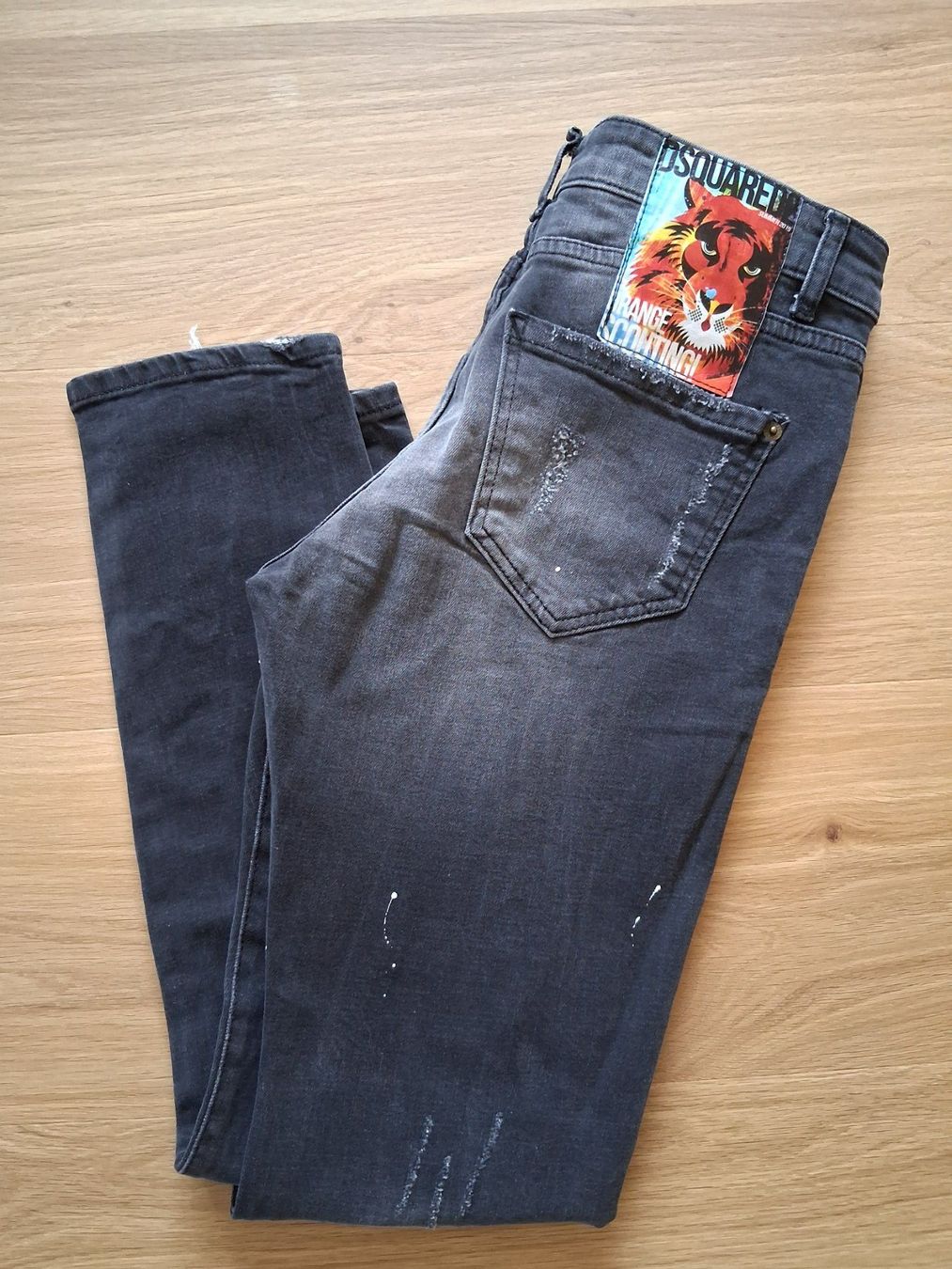 Dsquared2 Jeans: Dsquared2 Jeans 50 – Usato da Lengnau AG venduto da Nathi88