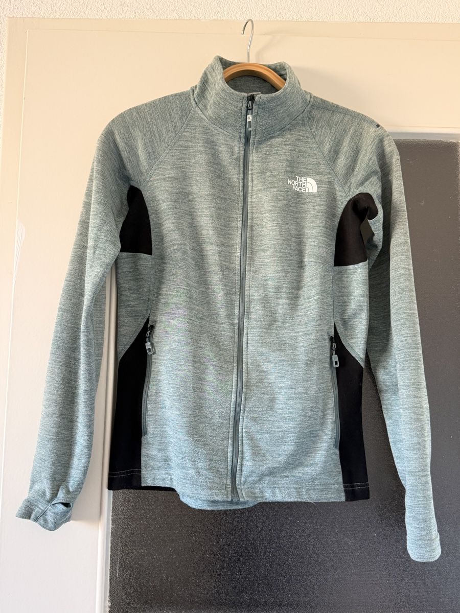 North Face Giacche: The North Face veste femme taille S – Usato da Bulle venduto da LeMoleson