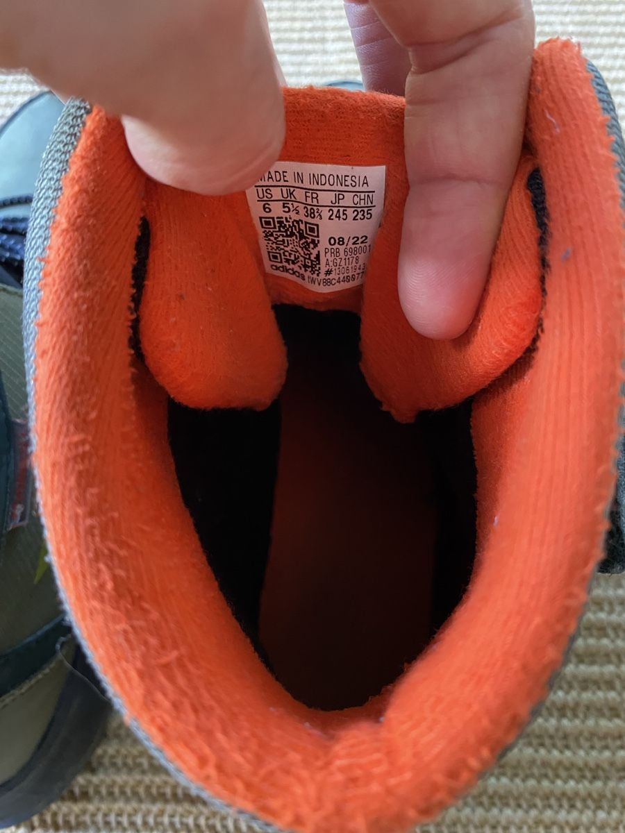 Adidas Scarpe per ragazzi: Adidas Terrex Winterstiefel Gr. 38 2/3 – Usato da Zürich venduto da coraruoss 2