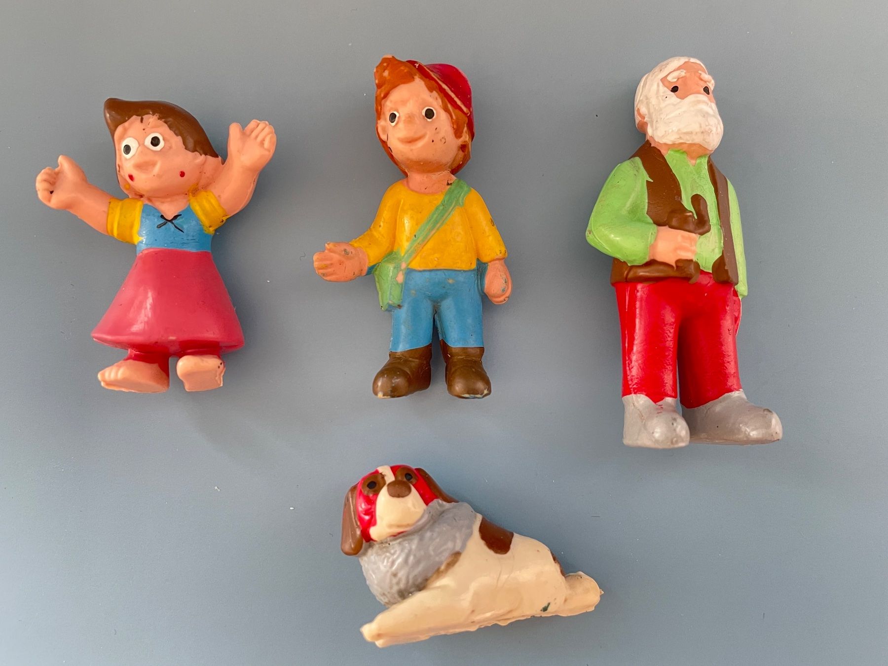 Statuette: 4x Comic Figur Heidi Peter Grossvater Bernhardiner Taurus – Usato da Gossau SG venduto da entwederoder 2