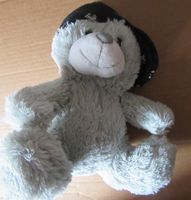 Plüschteddy  grau mit Mütze guter Zustand