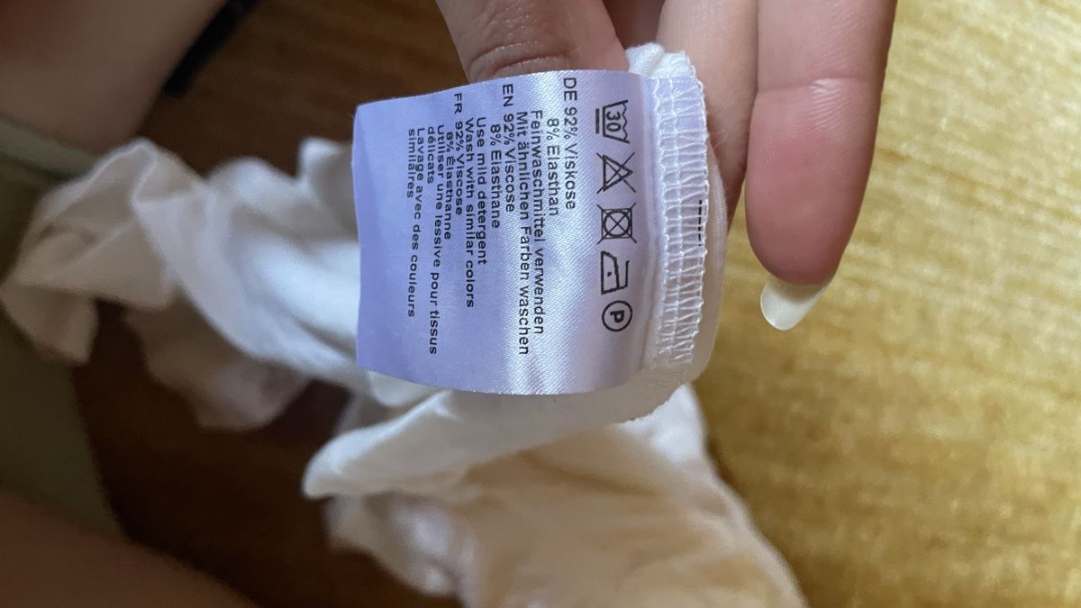 Blusen, T-Shirts & Tops: Tops assorted brands size S/M used condition – Gebraucht aus La Ferrière von Marbles 1