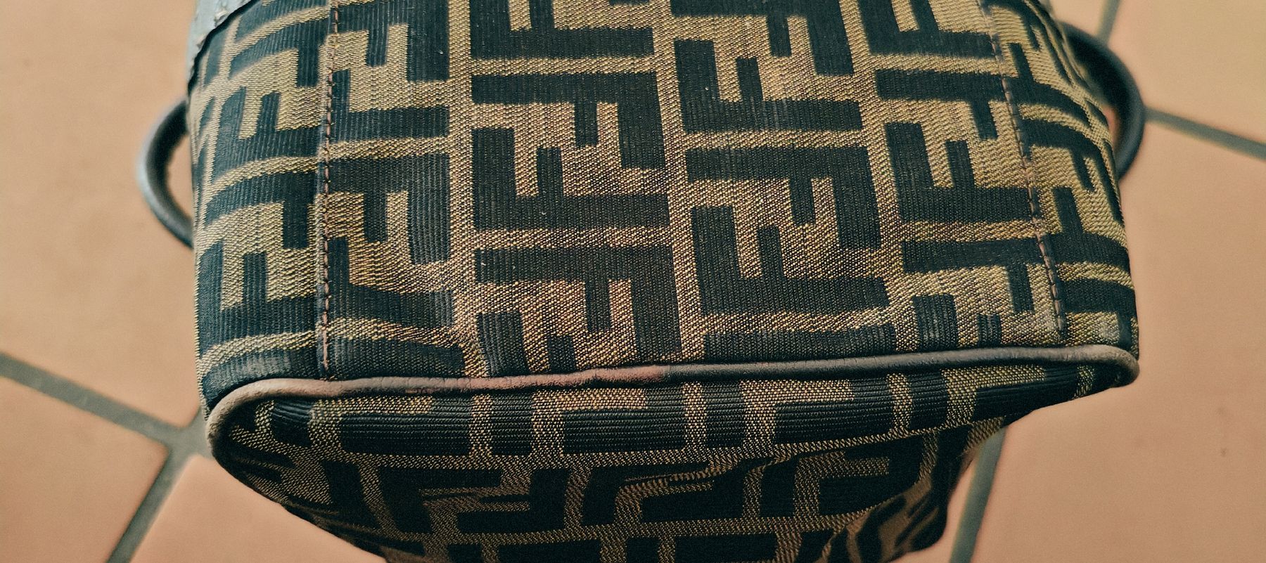 Fendi Borse: Fendi Tasche – Usato da Nuglar venduto da Danivenividiundeasy 8
