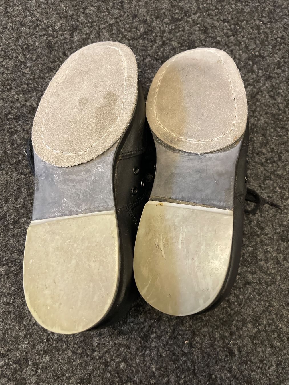 Scarpe da donna: Bowling Schuhe Endicott Johnson Gr. 7 US – Usato da Thun venduto da BanjoDan 2