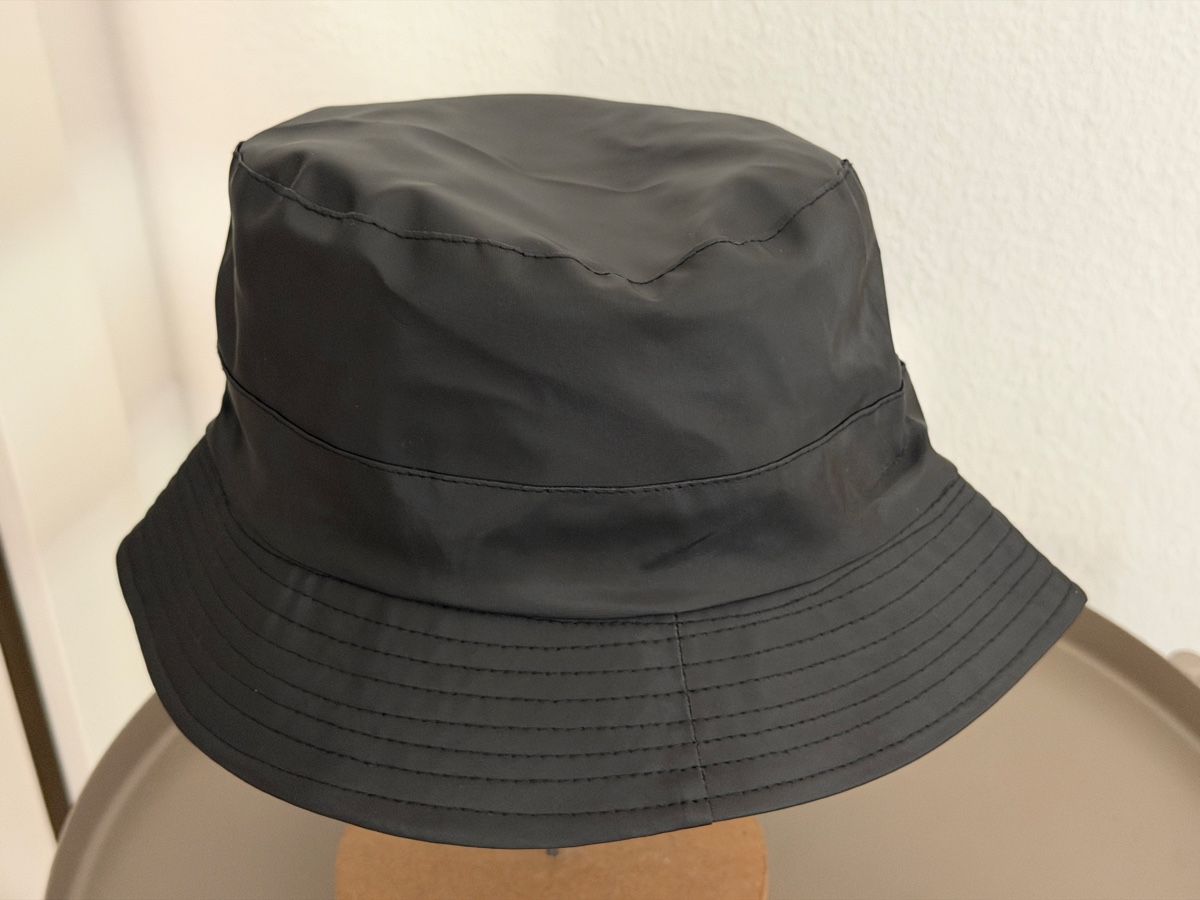 Chapeaux, bonnets & casquettes: Regenhut schwarz – Neuf (Voir description) à Luzern par lang30 1