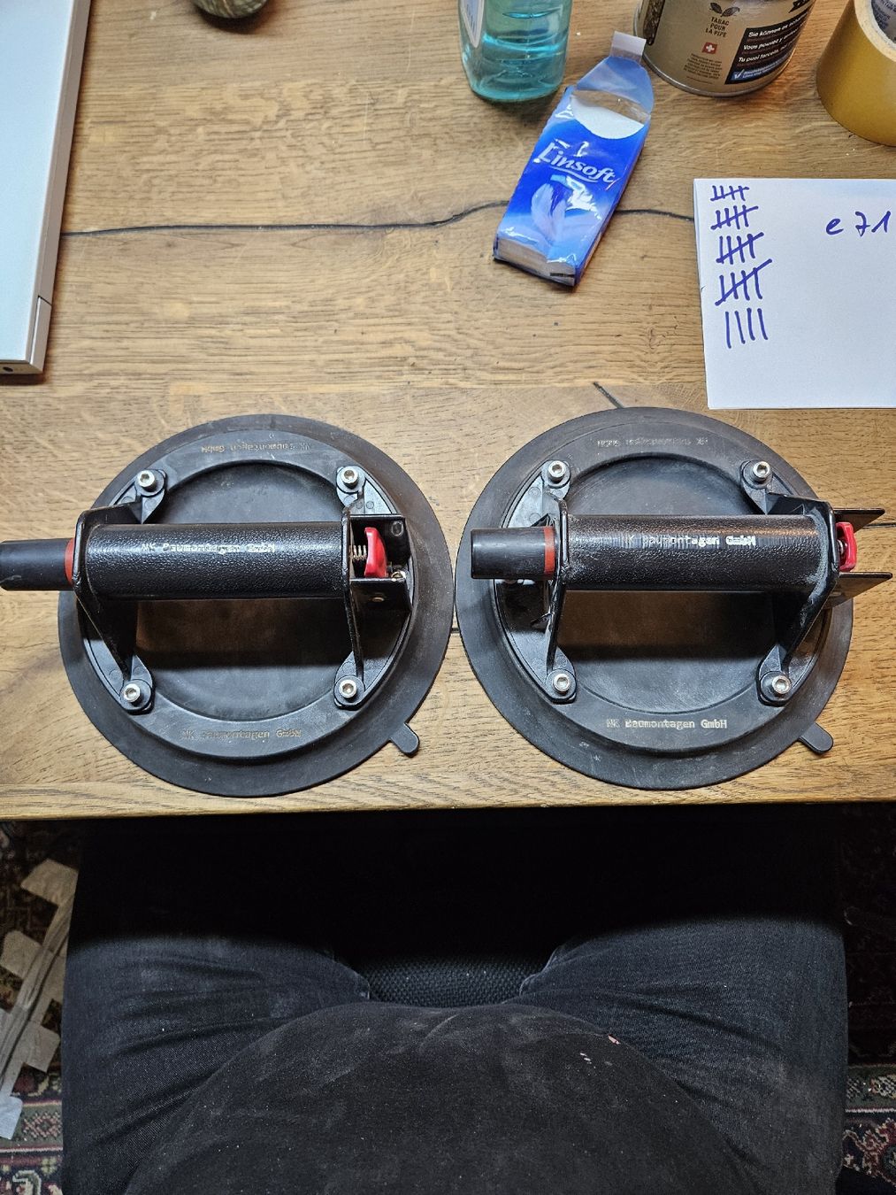 Supporti a parete: 2 Profi Saugnäpfe im Koffer (D1) – Usato da Rorschach venduto da TimelessTrading 1