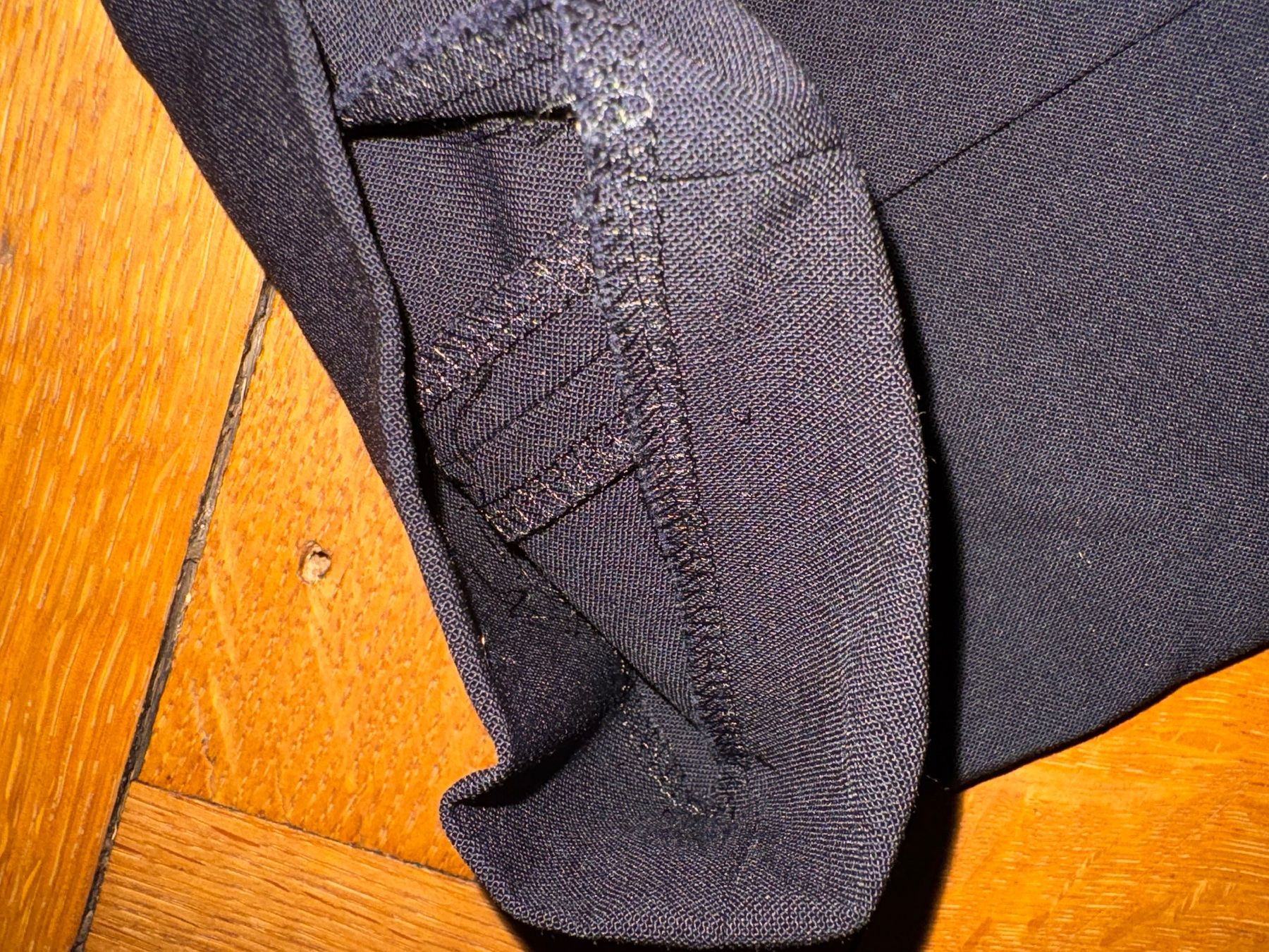 Hugo Boss Pantaloni: Blaue Anzughose von HUGO BOSS, Gr. 32 – Usato da Zürich venduto da triangular 3