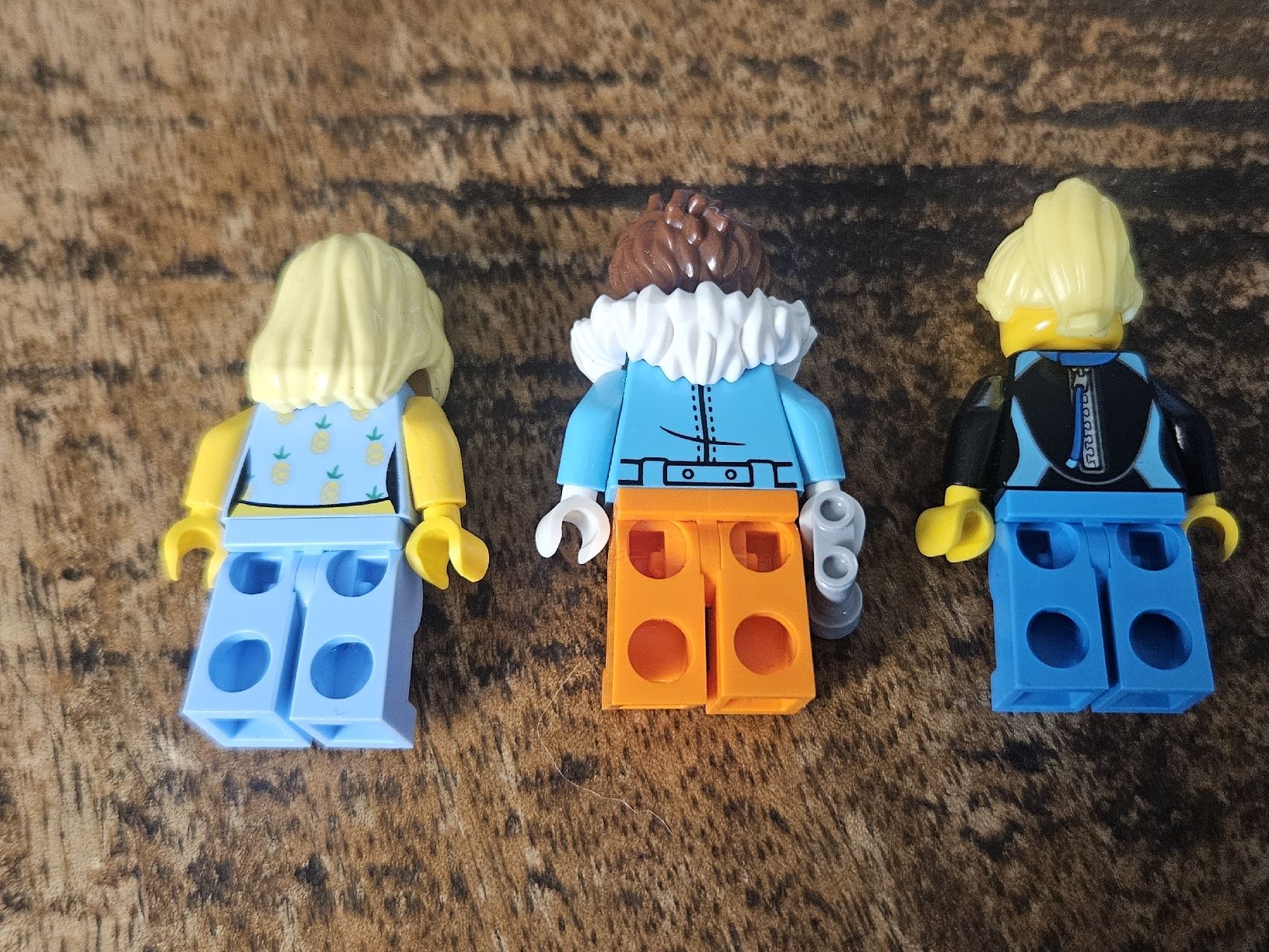 Lego Kit di costruzioni: lego lot de 3 figurines  – Usato da Confignon venduto da Ecrofigs 1