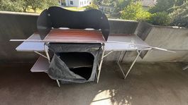 Camping Küche + Campingschrank in sehr guter Zustand.