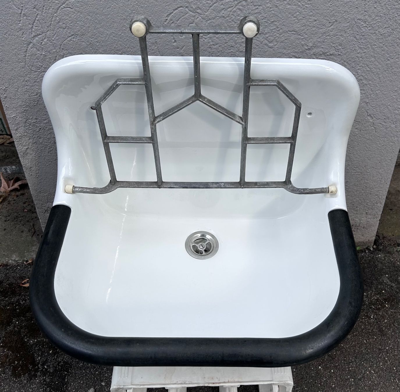 Lavabi & lavandini: Waschtrog/Lavabo Gusseisen emailliert – Usato da zürich venduto da pauloreal 1
