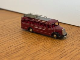 M0925: Reisebus, aus Metall (Spur N)