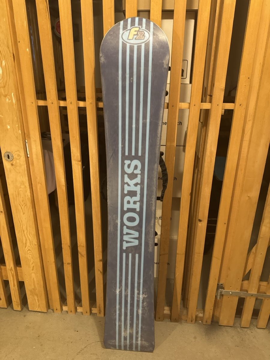 Board: Snowboard 159cm Bindungen inkl., Speedboard F2 – Usato da Schliern b. Köniz venduto da amo_lln9 4