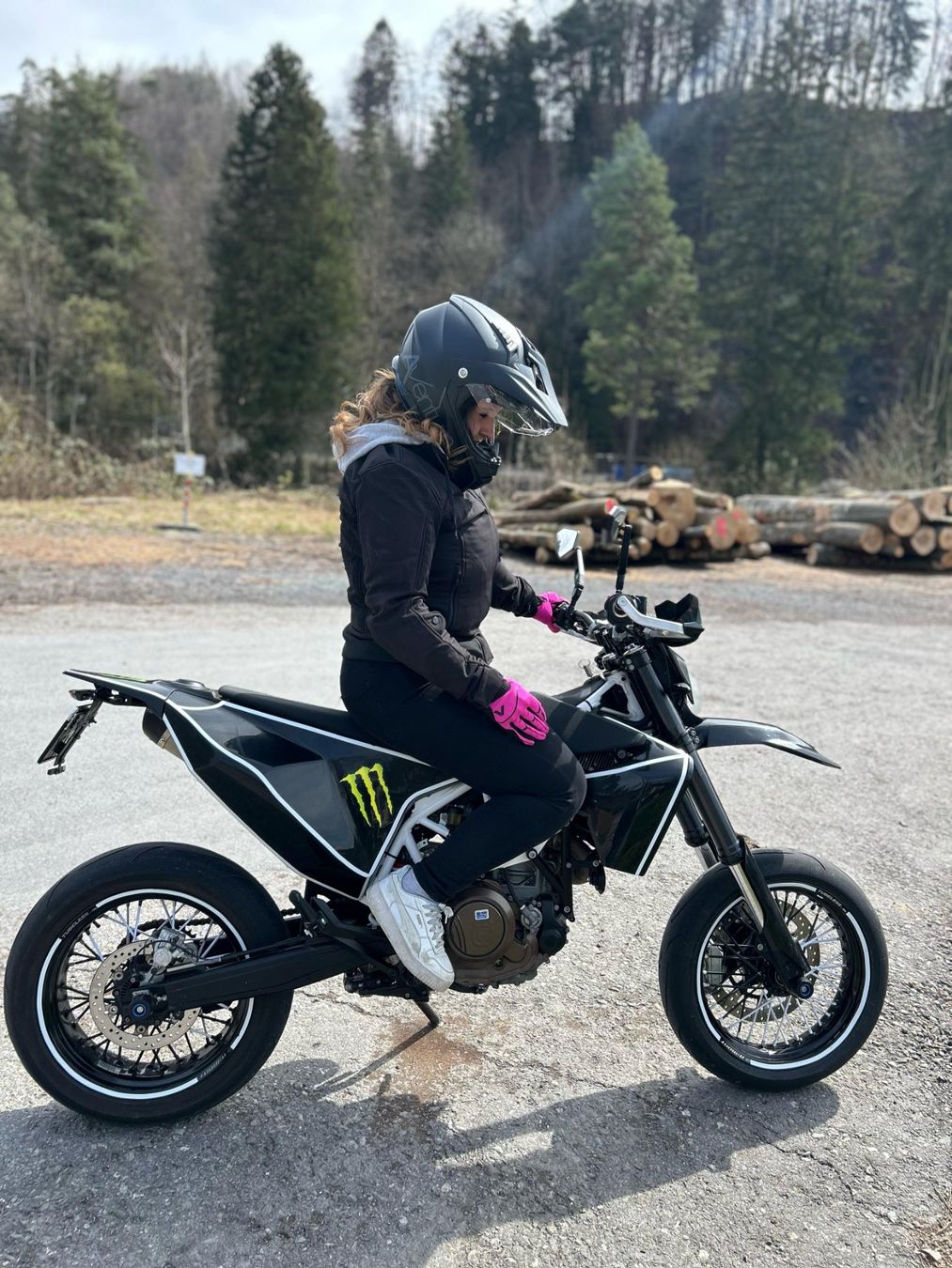 Husqvarna Strada: Husqvarna 701 Supermoto – Usato da Schellenberg venduto da R.Feigl_Vertrieb