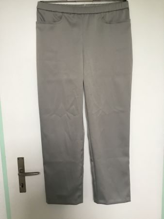 Damenhose Grösse 40 ungetragen, Handarbeit