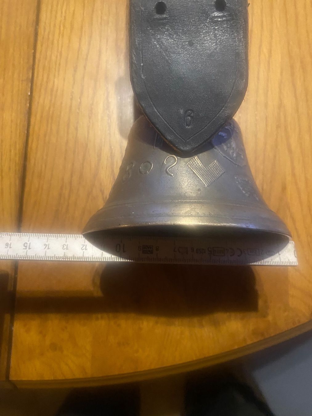 Campanacci mucche: Cloche – Usato da Crésuz venduto da J-P. 4
