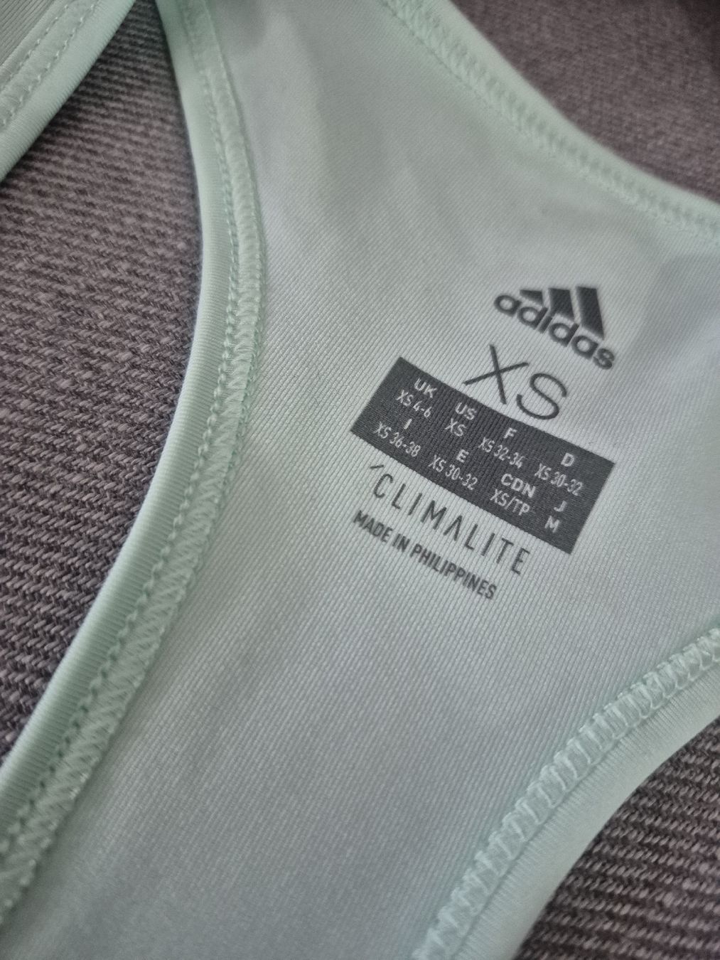Adidas Lots de vêtements: Ensemble Adidas XS/S – Neuf (Voir description) à St-Pierre-Clages par _RV 2