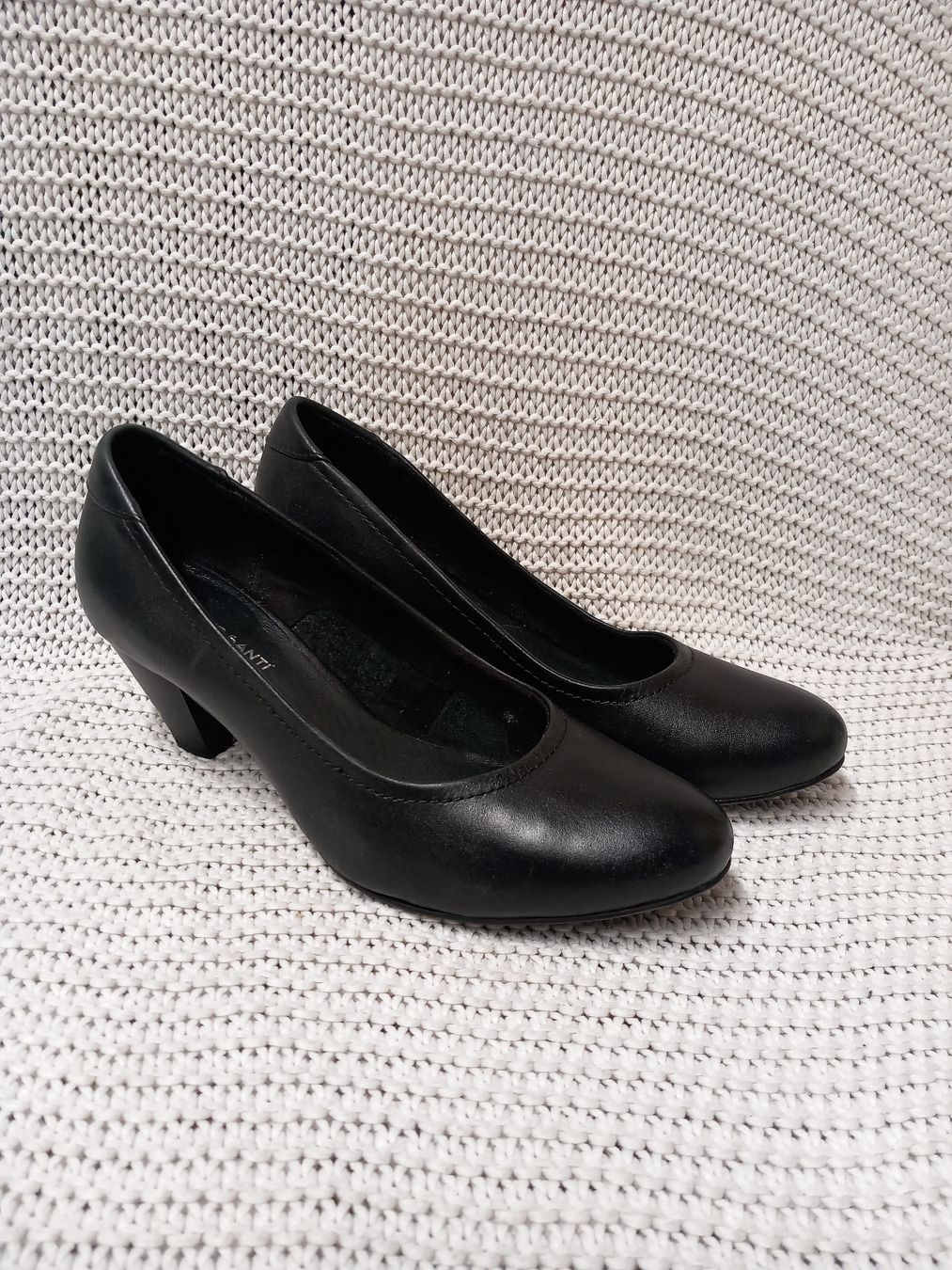Roberto Santi Scarpe da donna: Roberto Santi schwarze Pumps Gr.37 – Usato da Gwatt (Thun) venduto da umwelt-brocki