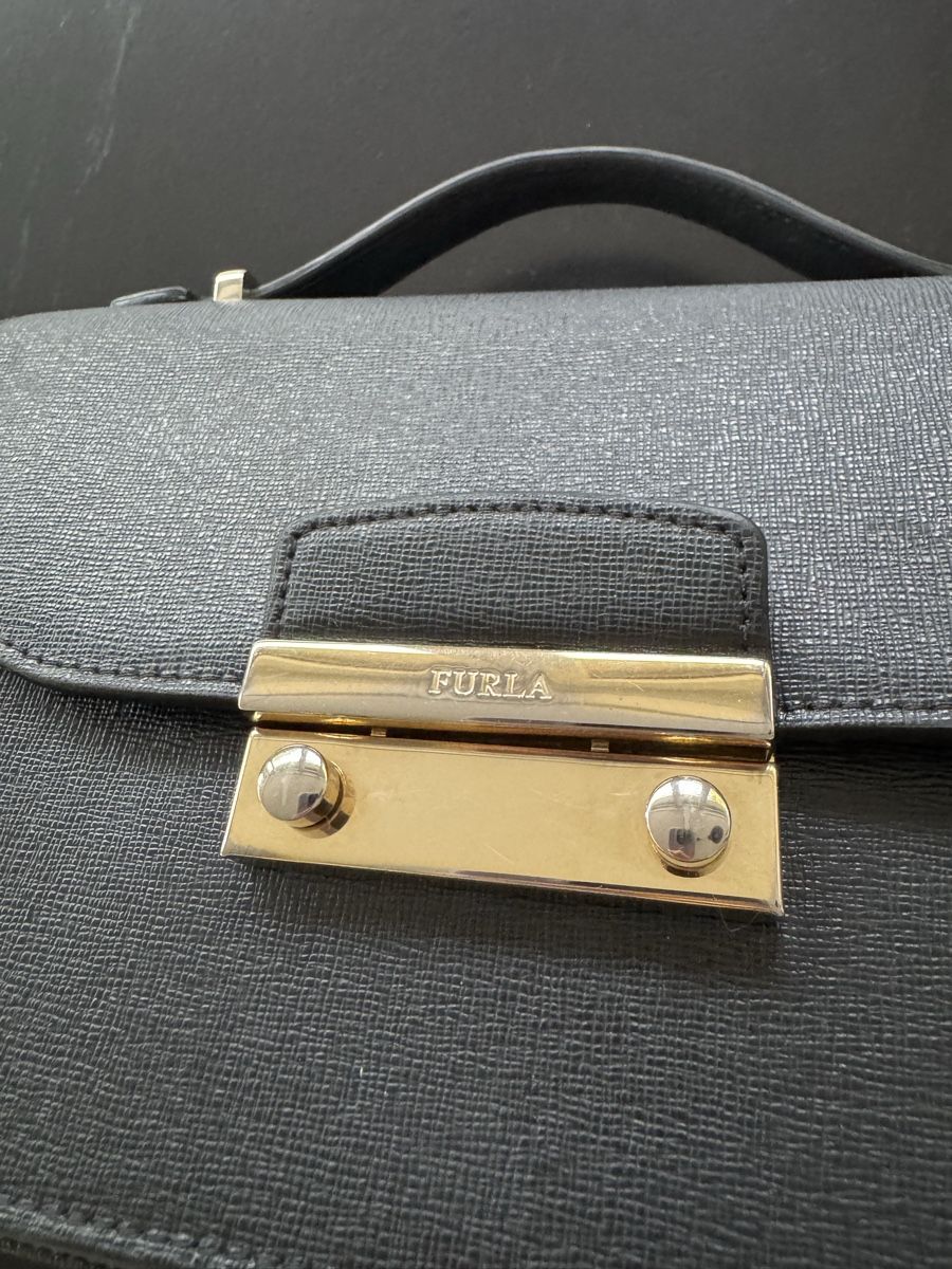 Furla Borse da donna: Furla Tasche Schwarz Top Zustand – Usato da Zürich venduto da Jen10 5