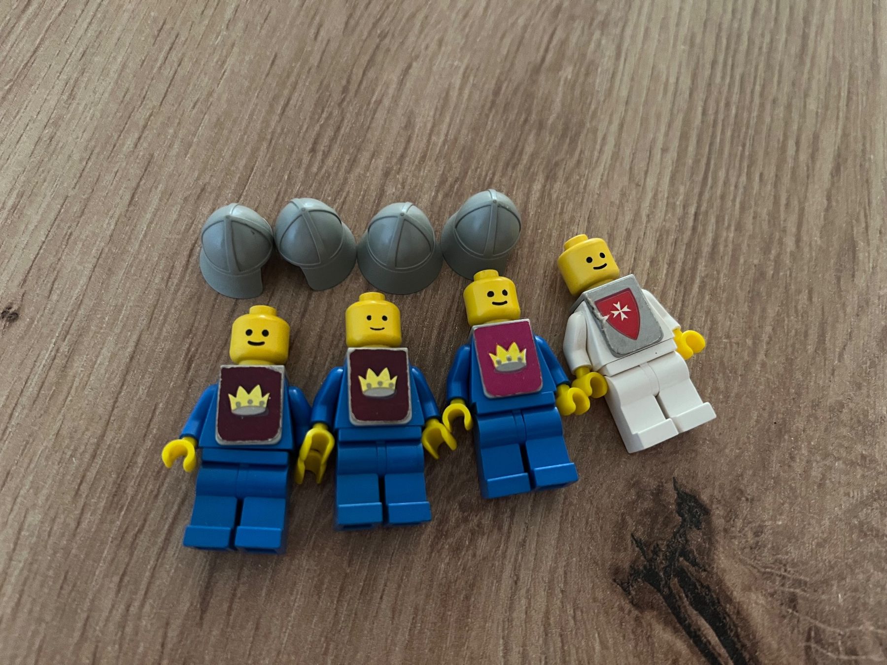 Lego Giocattoli: Lego Ritter Figuren 4er Set – Usato da Steffisburg venduto da Mamschi