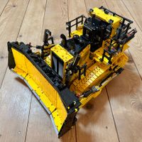 Lego Technic 42131 Cat D11 Bulldozer - complet avec boîte !