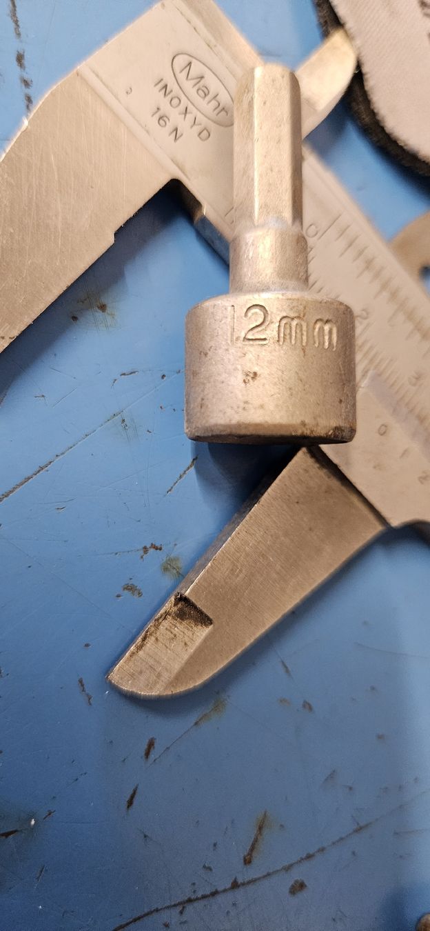 Hilti Tutti gli attrezzi: 6-teiliges Bit-Set Nüsse 8-12mm – Usato da Baar venduto da Vel...Baar45 4