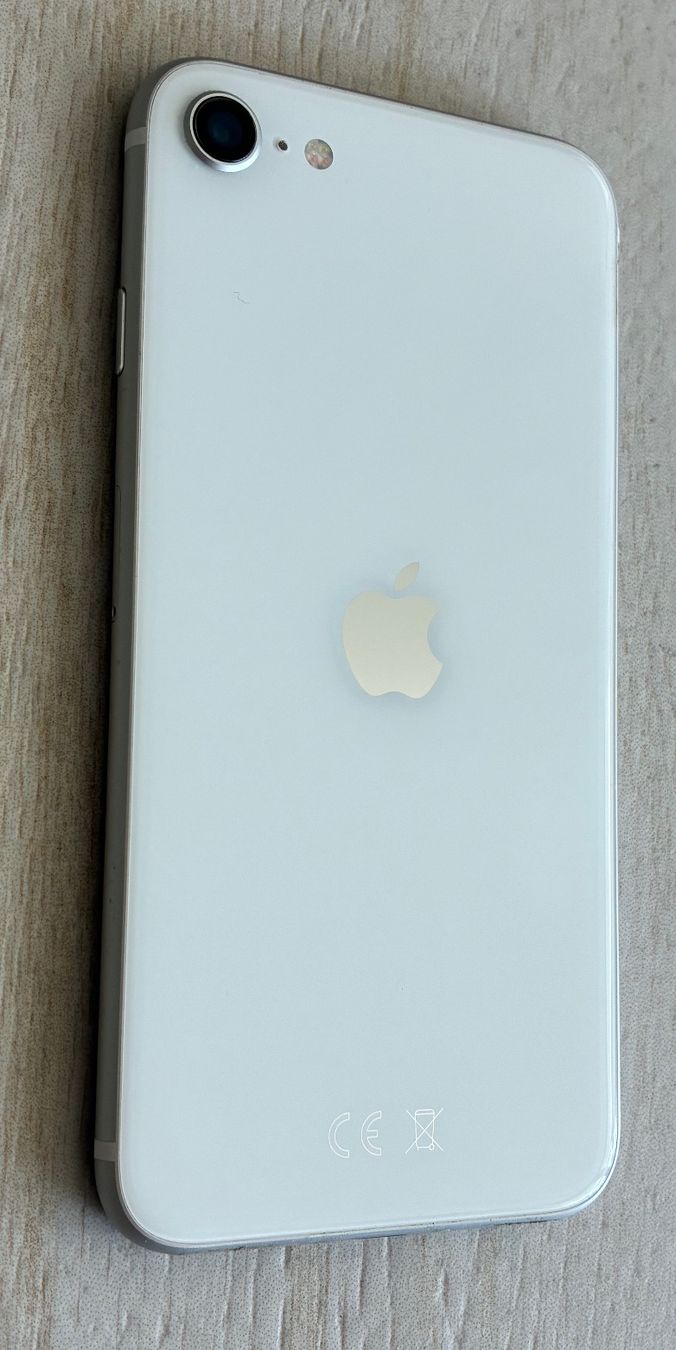 Apple Portables: iPhone SE (2nd generation) 64GB White + Accessories – D'occasion à Bellinzona par EmanueleGalli 2