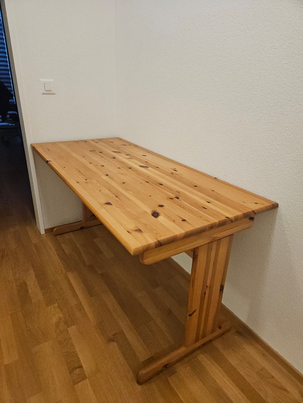 Scrivanie: Schreibtisch aus Holz – Usato da Biel/Bienne venduto da nat_w6ql 1