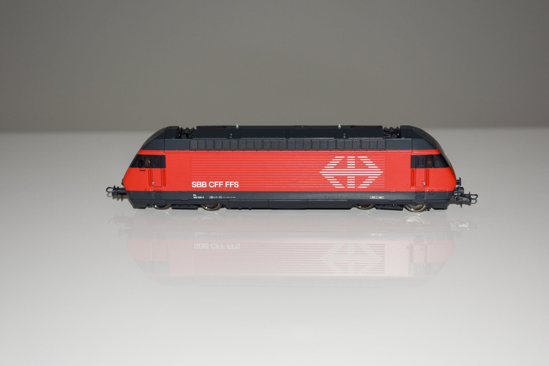 Roco Modellini di ferrovie: Roco 7500131 - SBB Re 460 028-4 DCC-digital – Nuovo (secondo la descrizione) da Mönchaltorf venduto da Pacific01202 1