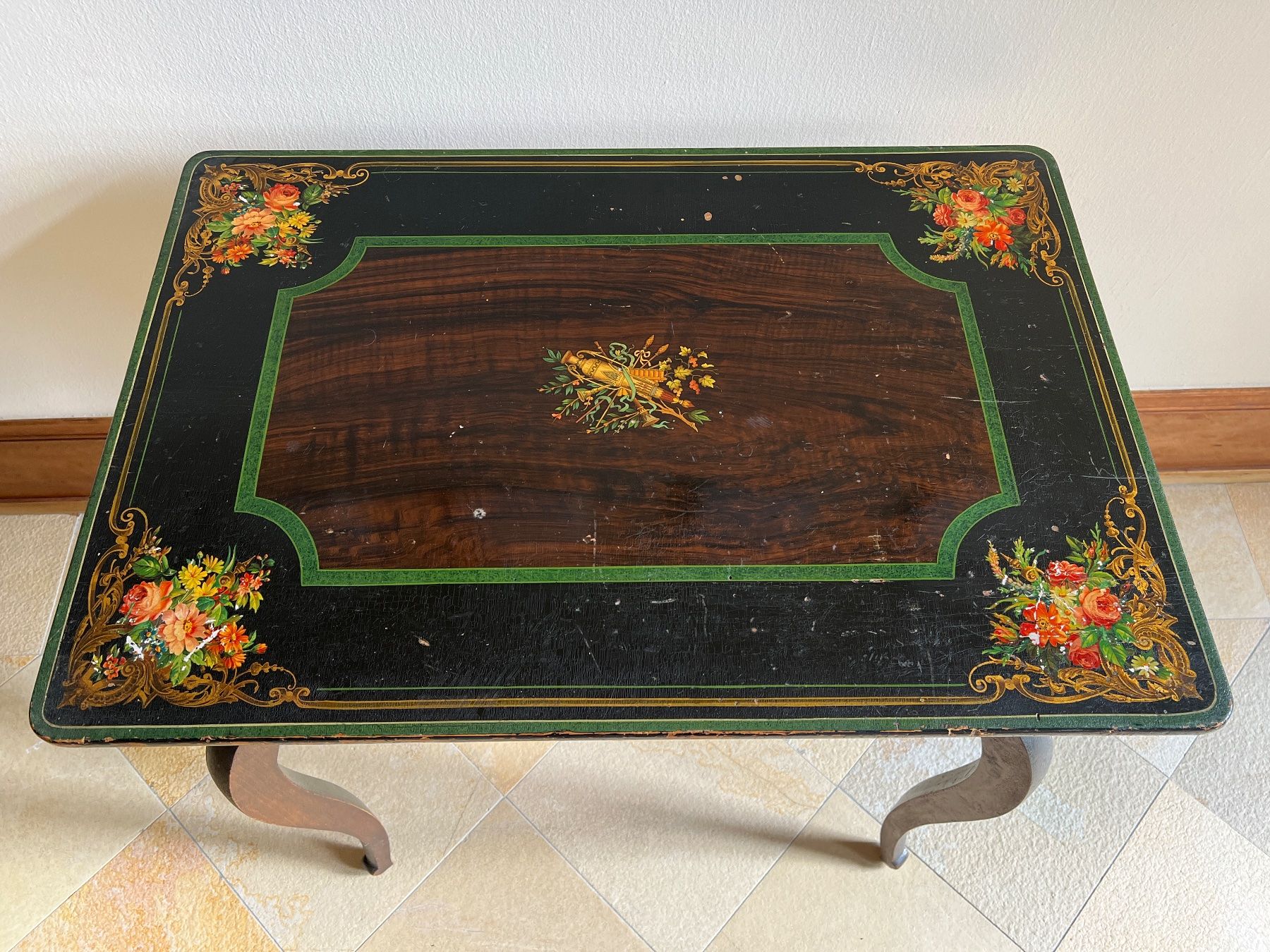 Tavoli: Wunderschöner, antiker Tisch. Sonderangebot. – Usato da Winterthur venduto da woodenhiller68