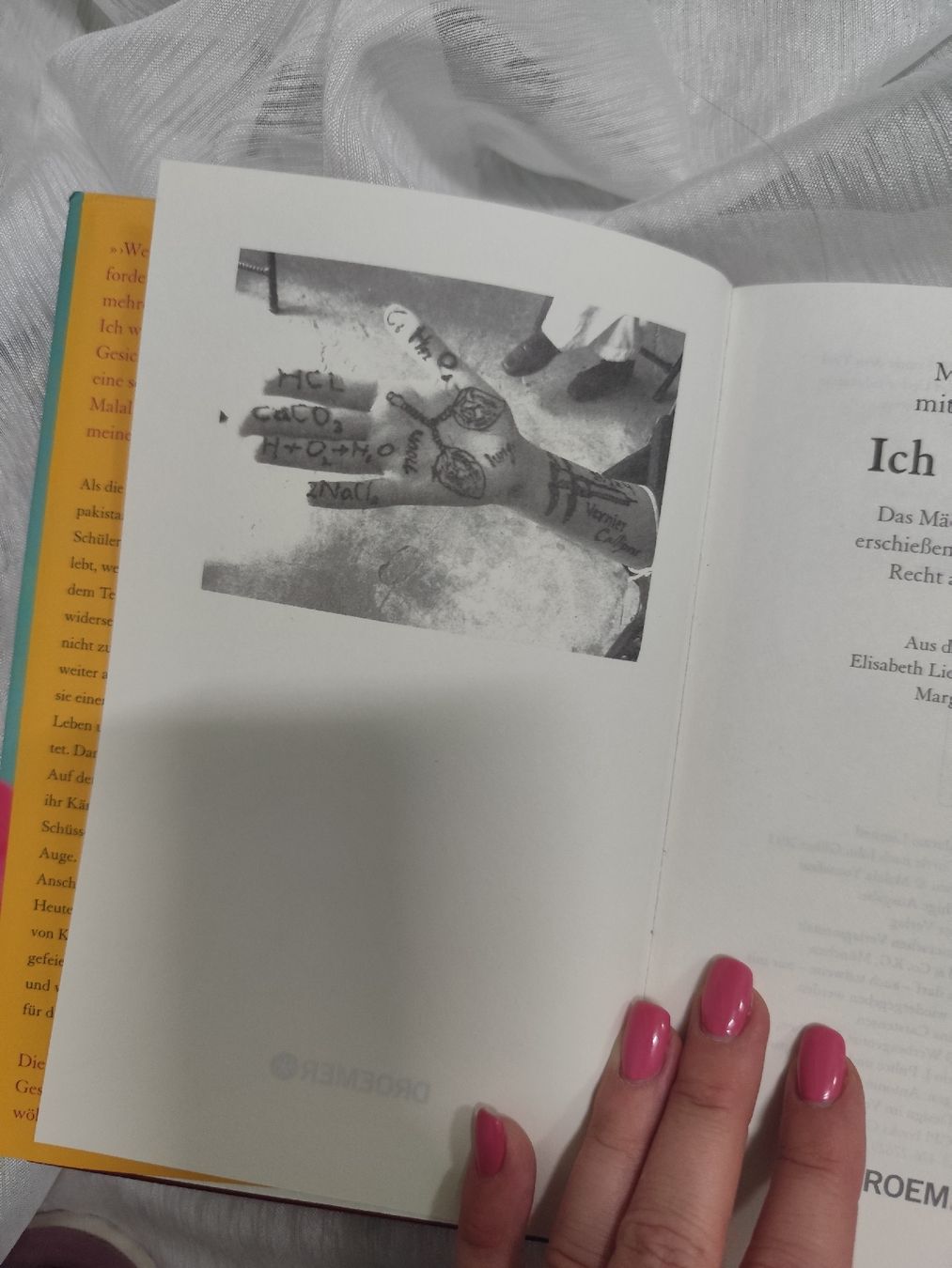 Libri: Ich bin Malala & Nila Auf den Strassen Teherans – Usato da Mägenwil venduto da VintageGirly 3