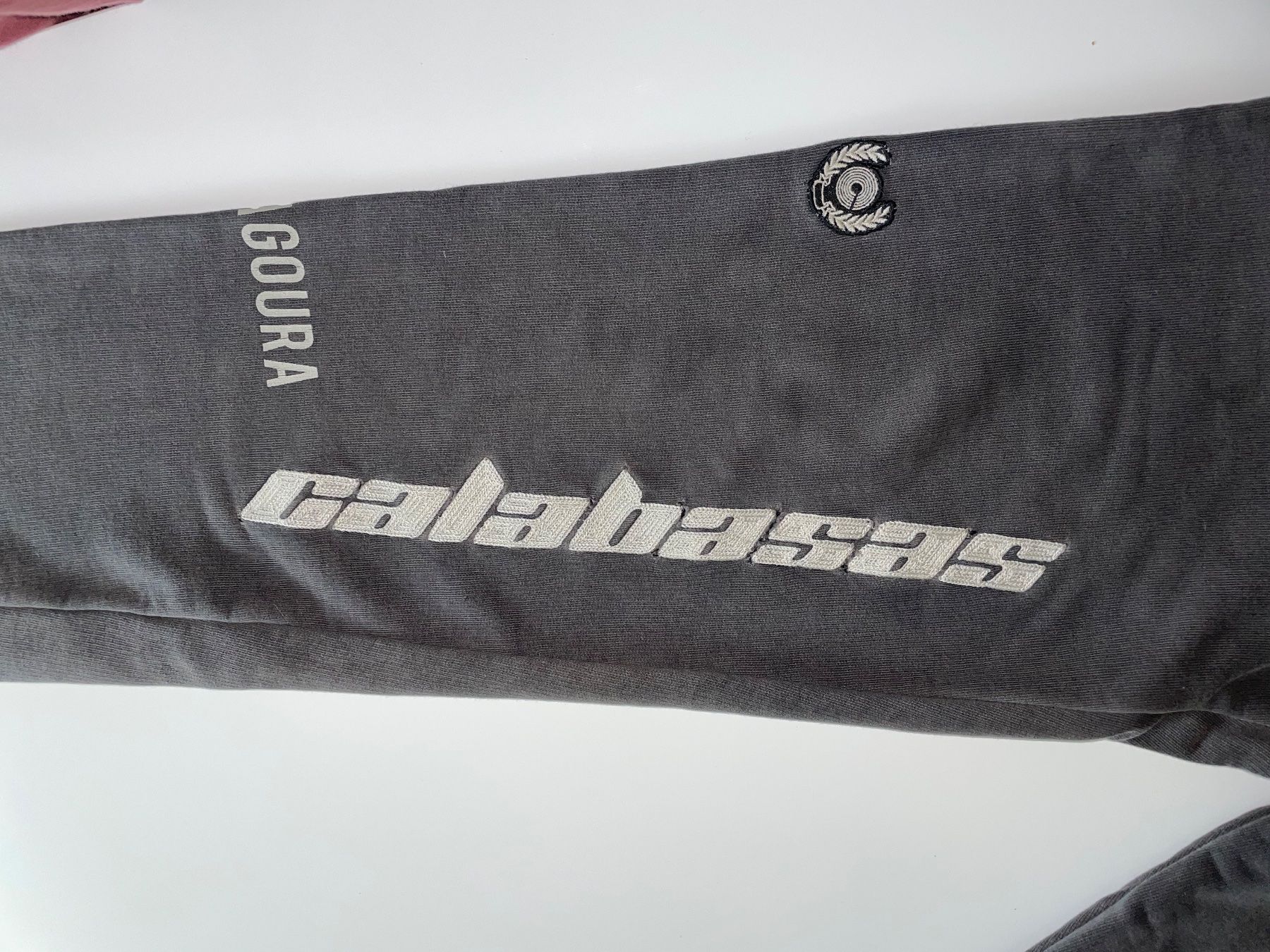Adidas Hosen: Calabasas Yeezy Sweatpants – Gebraucht aus Rain von vsekruto 1