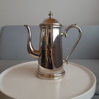 50-60er Jahren / Große Kaffeekanne aus verchromtes Metall