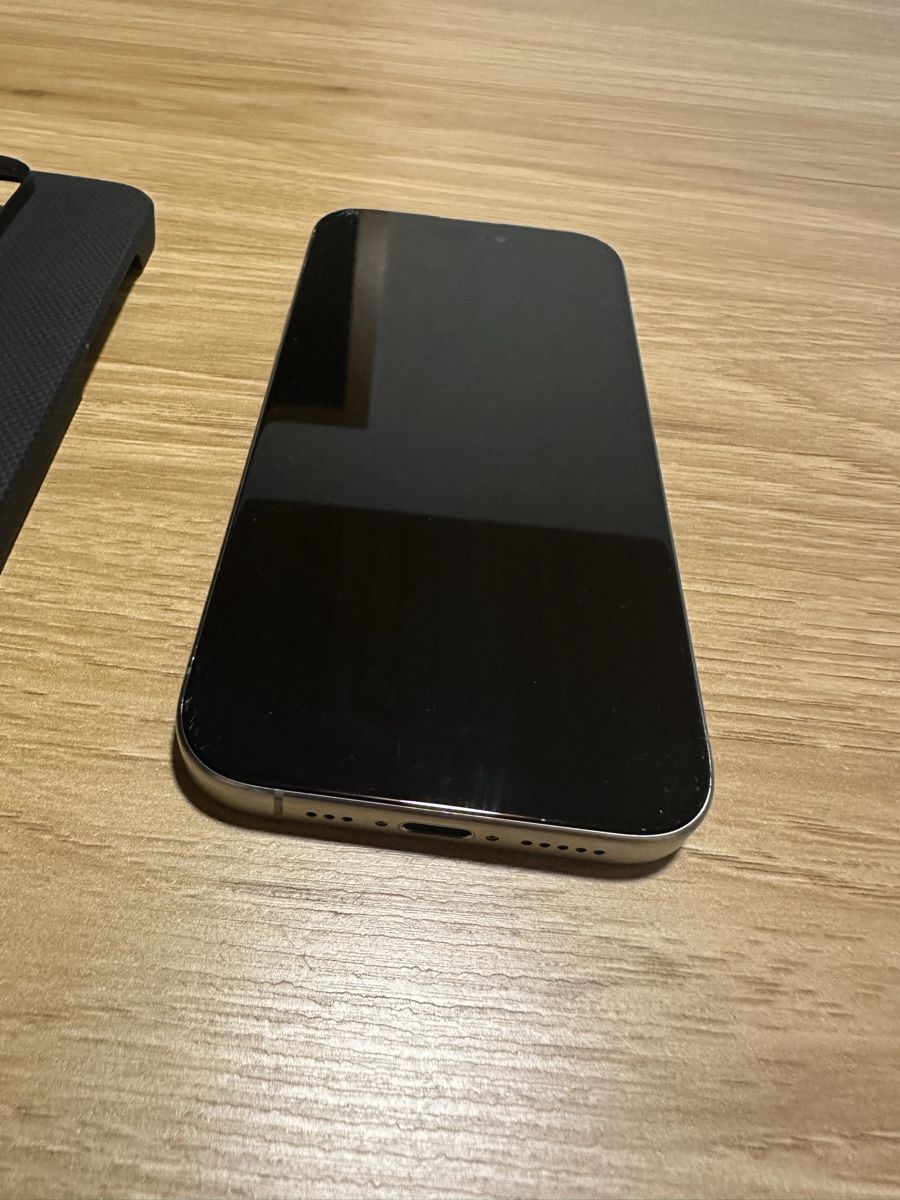 Apple Telefoni cellulari / Smartphones: Iphone 15 pro 256GB – Usato da Büttikon AG venduto da Jaden_ft9w 4