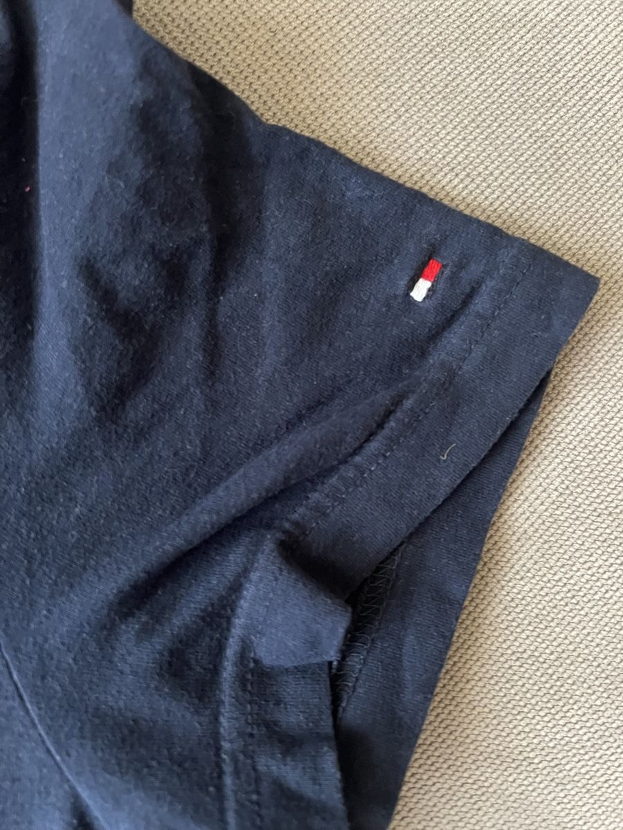 Tommy Hilfiger Camicie, T-shirt & Polo: Tshirt Tommy Hilfiger gr. S / M, 100% Baumwollen – Usato da Triesen venduto da bubita 2