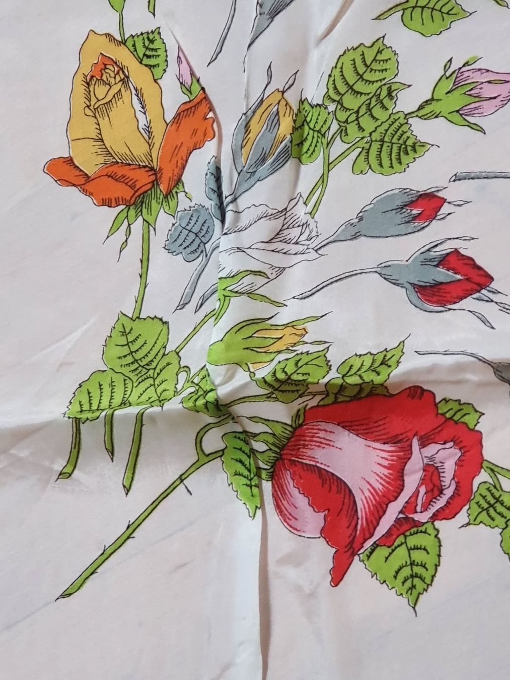 Foulard & Sciarpe: Foulard aus Naturseide – Usato da Ferden venduto da jemyce 1