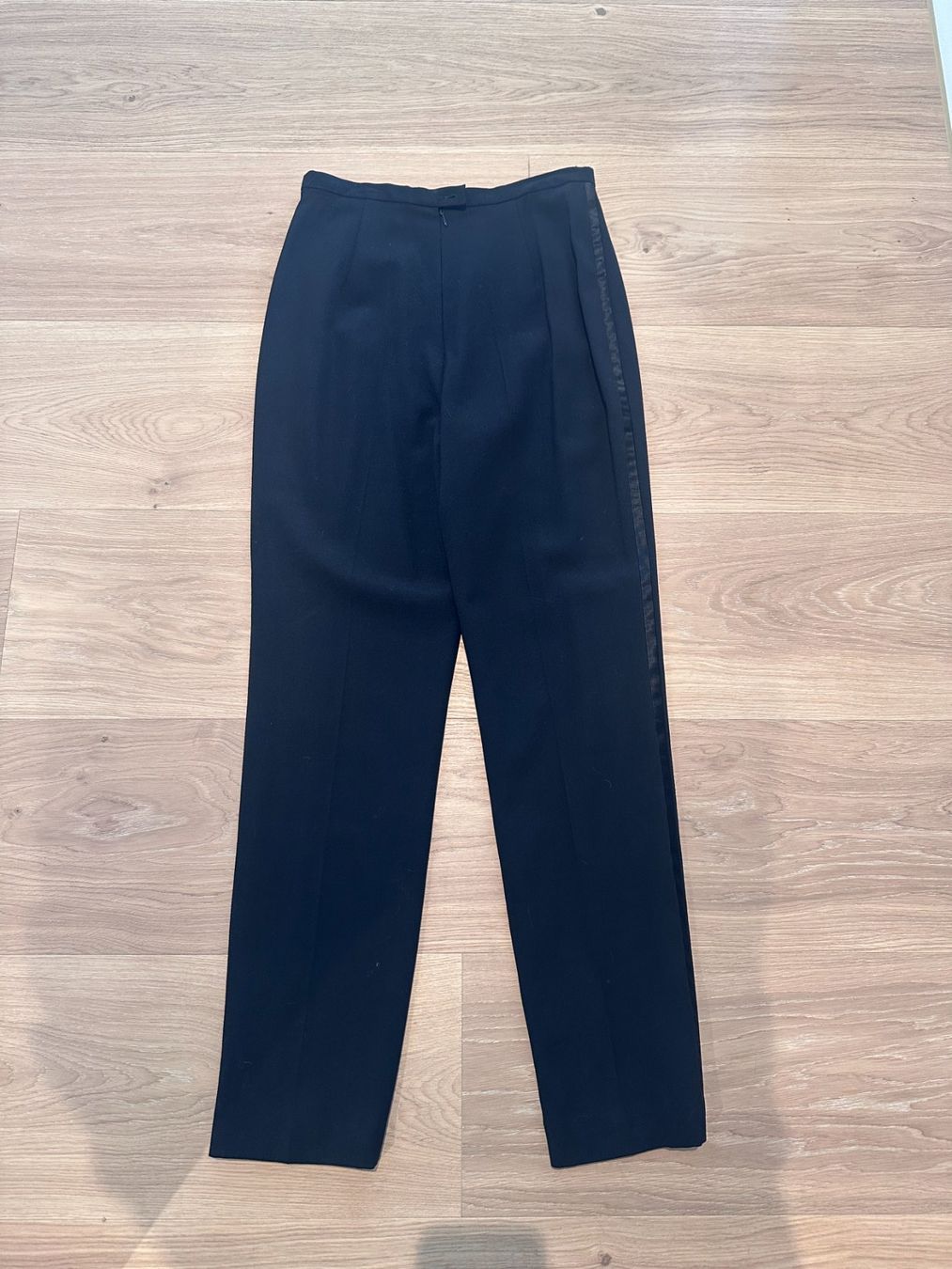 Akris Pantaloni: Akris Damenhose gr. 40 Vintage – Usato da Uitikon Waldegg venduto da roz_9tw8 1