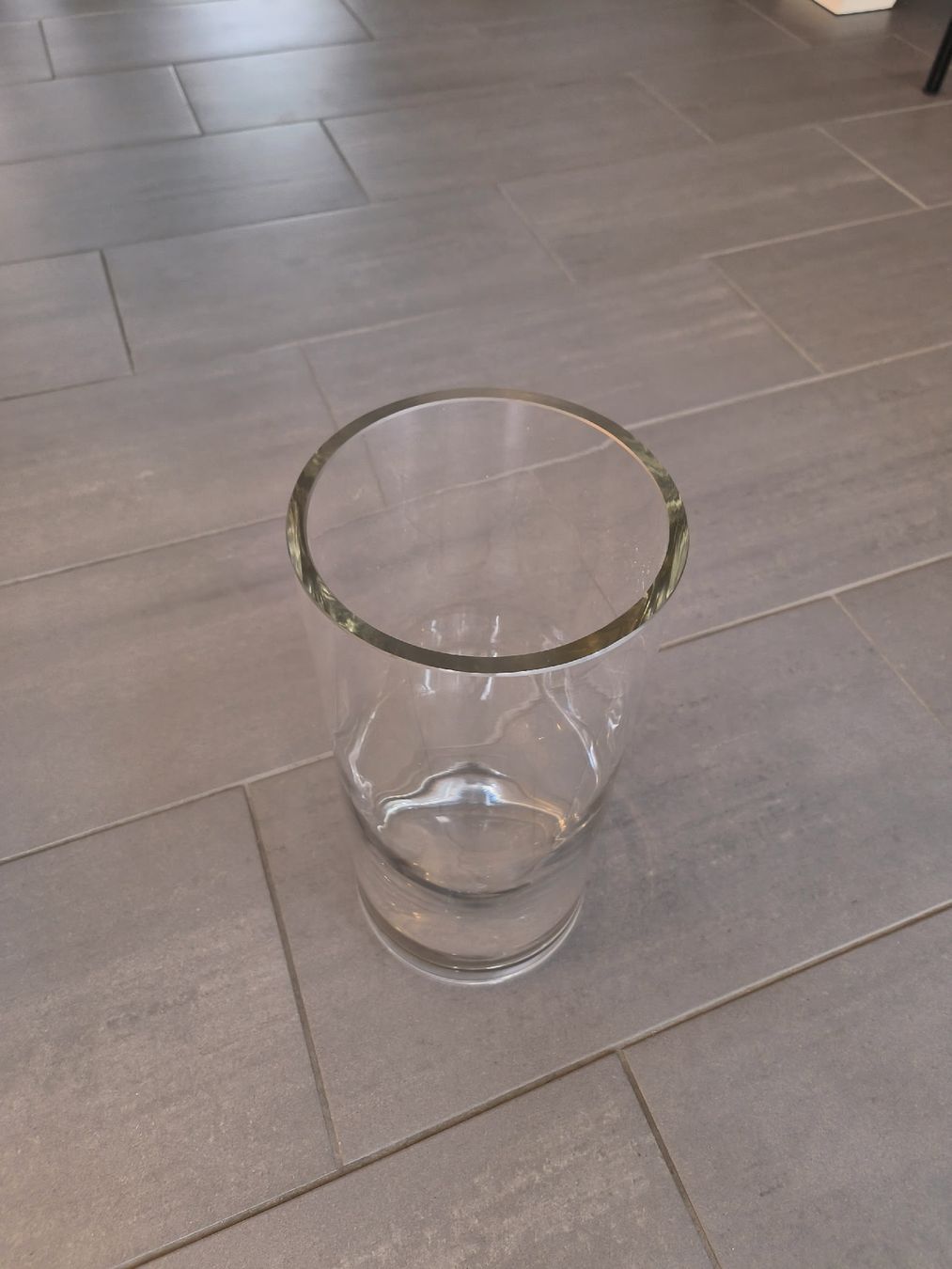 Bicchieri: Grosse Vase aus Glas – Usato da Olten venduto da MattRed