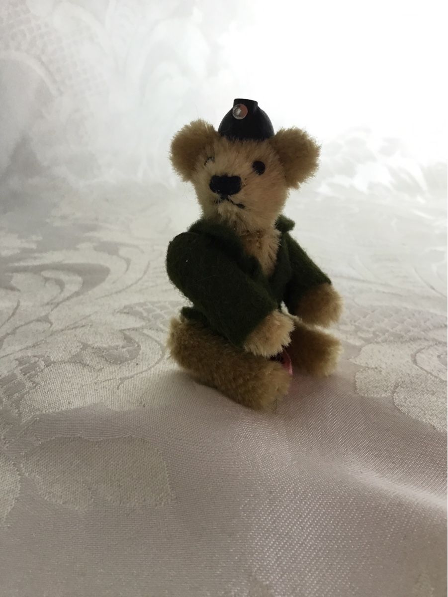 Giocattoli: Kleiner handgefertigter Teddy – Usato da St. Gallen venduto da chamilla 5