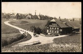 AK Mamishaus, Bauernhaus an Wegkreuzung mit Pferdekutsche