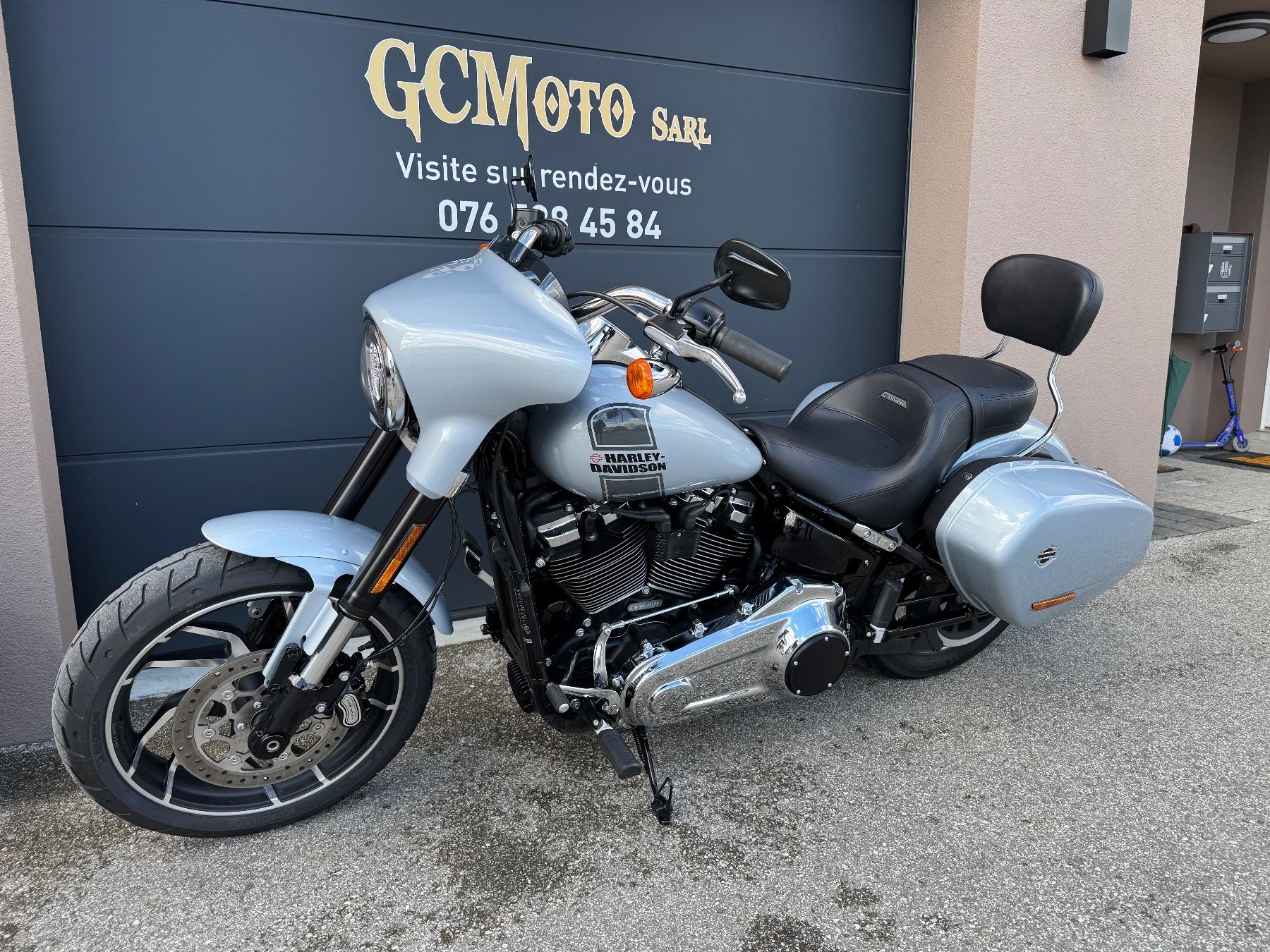 Harley-Davidson Chopper: Harley Davidson Softail Sport Glide 107 LEASING POSSIBLE – Usato da Echallens venduto da HD90 3