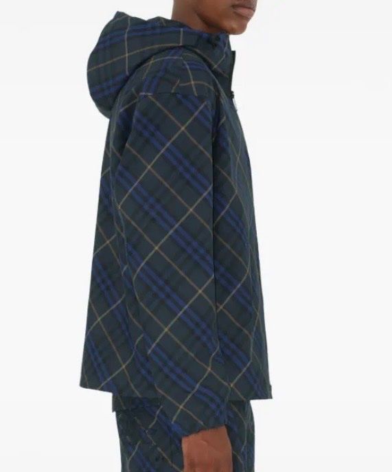 Burberry Giacche: Original Burberry Jacke mit Check-Muster – Usato da Frauenfeld venduto da doraseb 1