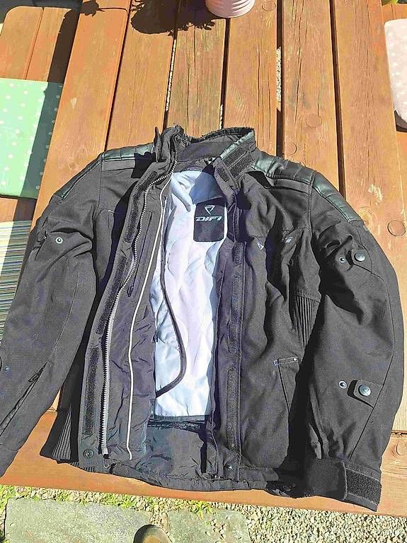 Giacche: Difi Motorradjacke Damen – Usato da Steinebrunn venduto da Thomy61