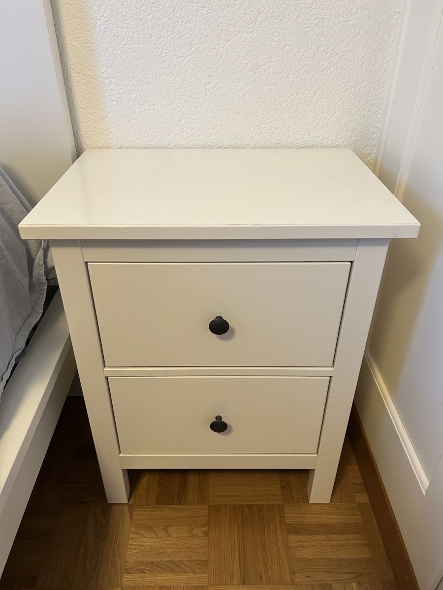 Nachttische: Nachttisch HEMNES weiss 2 Schubladen – Gebraucht aus Luzern von zapatae 2