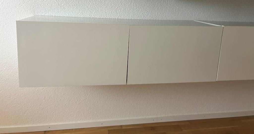 Mobili TV: 4x Wandregal weiss hochglanz – Usato da Affoltern am Albis venduto da maksi_da 1