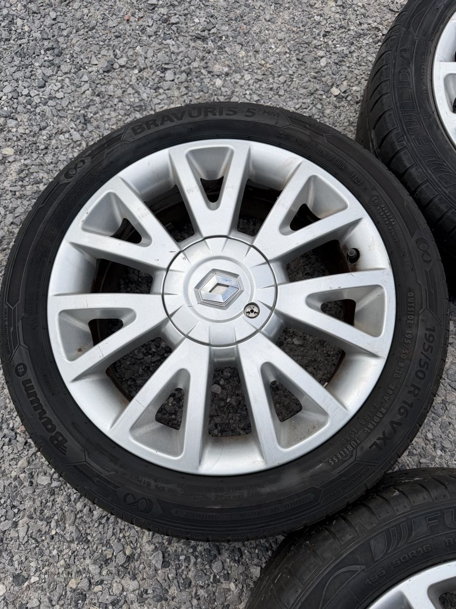Renault Pneumatici & Ruote complete: Original Renault Clio 16 Zoll – Usato da Mollis venduto da BSL10 4
